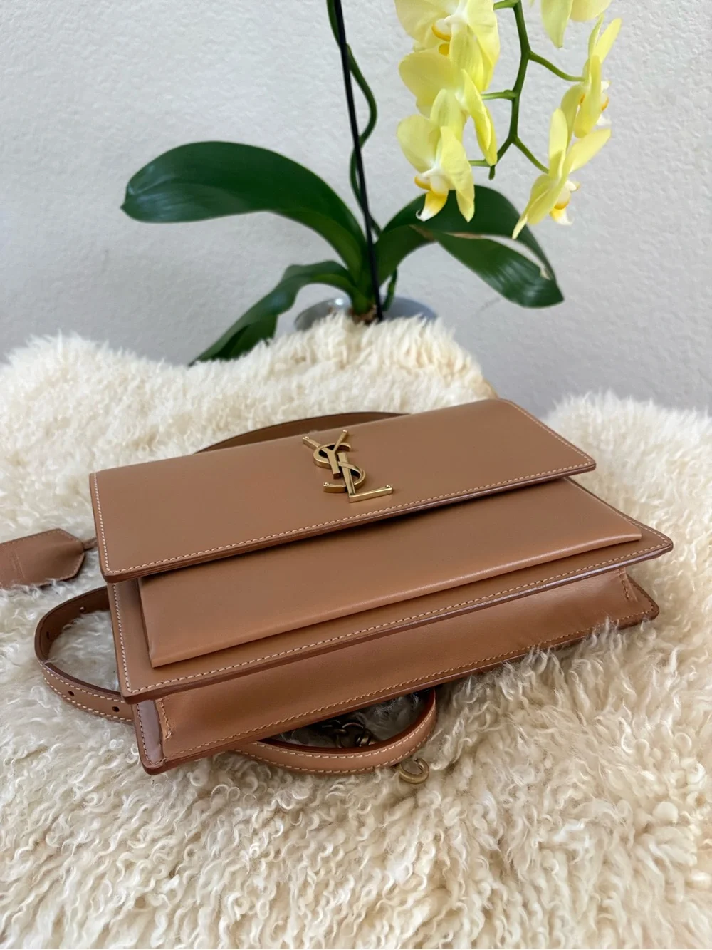Saint Laurent Smooth Calfskin Medium Monogram Sunset Satchel Natural Tan